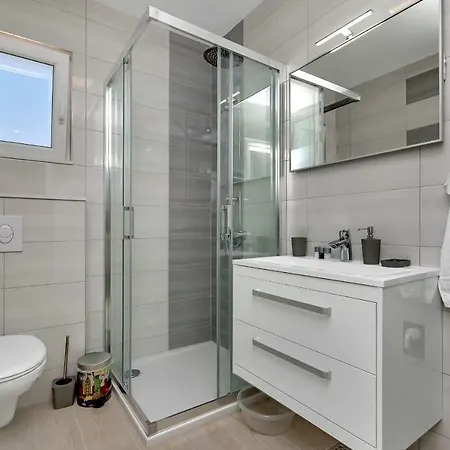 Sjever ماكارسكا